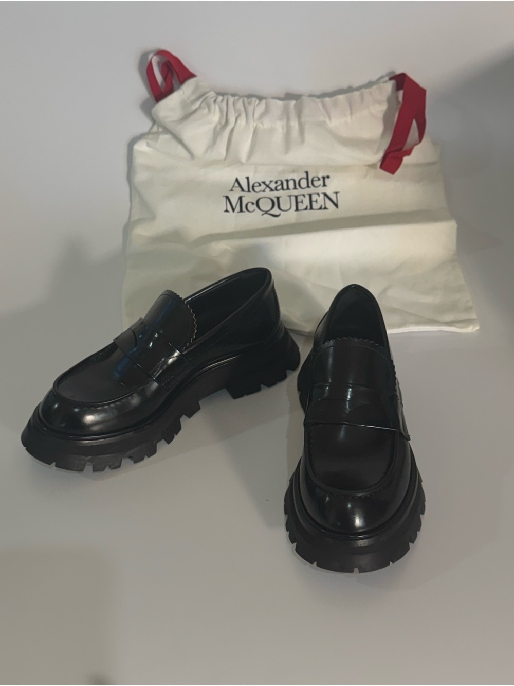Alexander McQueen Black Leather Wander Loafers